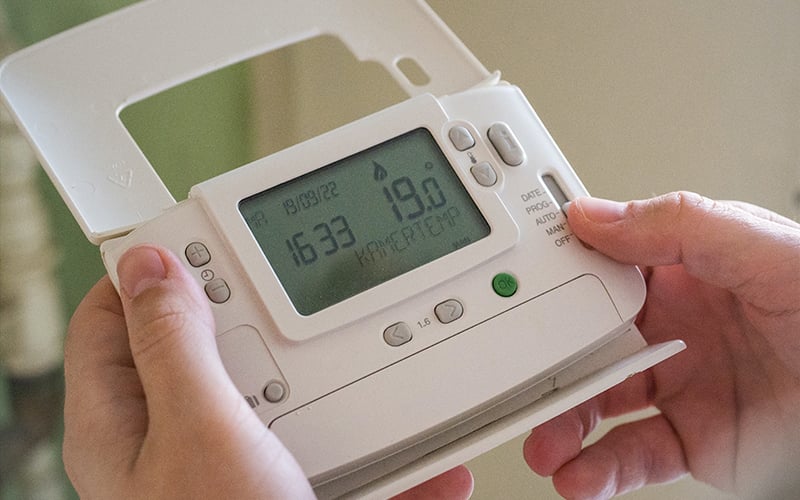 ahorrar energía en casa de gestionar la temperatura